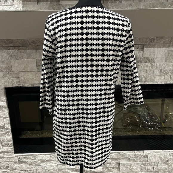 J Crew Black and White Geometric Pattern Tunic Top size Small - Picture 7 of 8